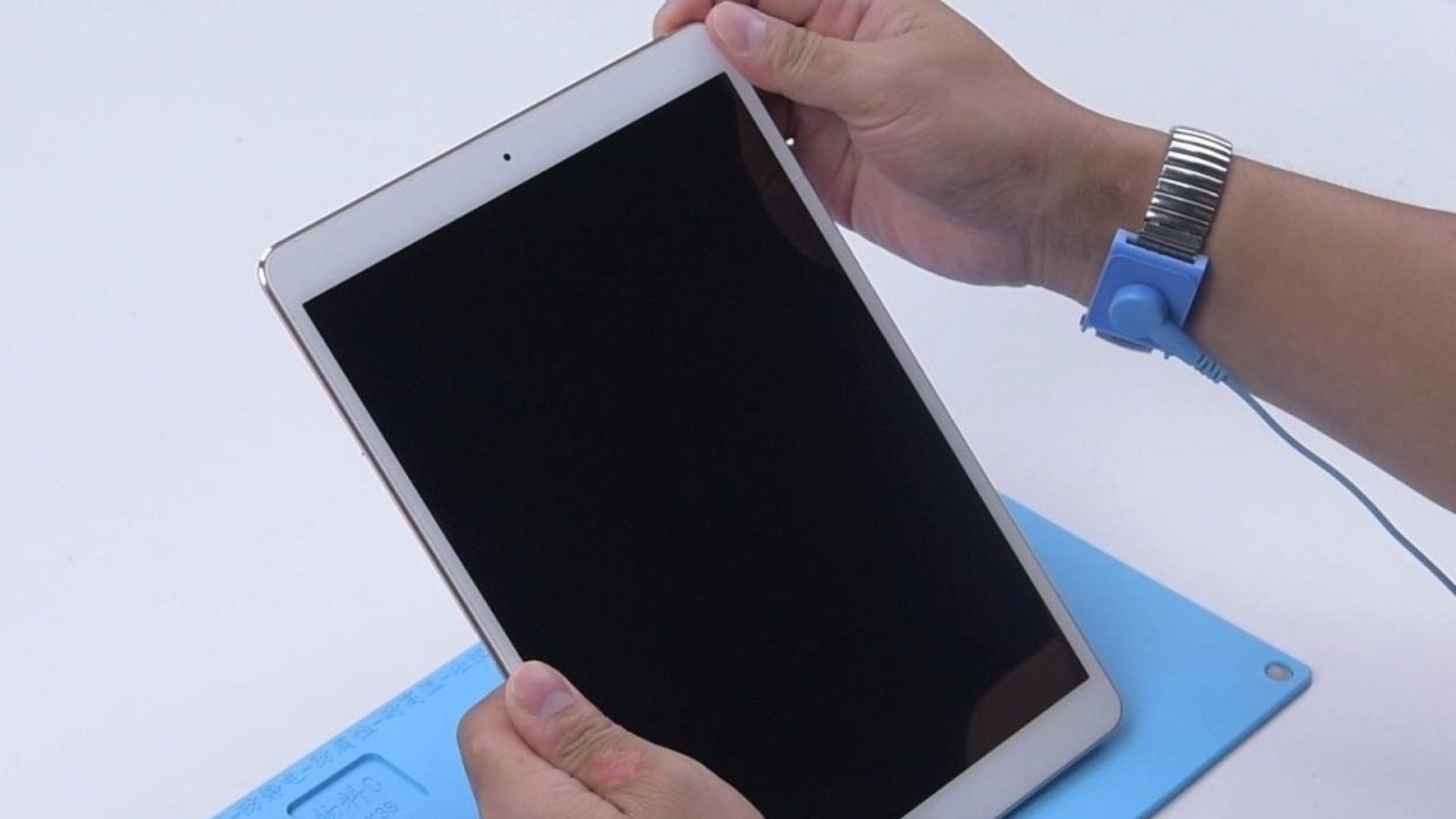 Nguyên nhân và cách khắc phục khi iPad không lên nguồn